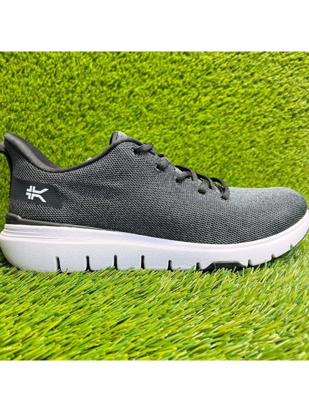 Kuru Flex Via Mens Size 9 Black Gray White Athletic Trail Running Shoes Sneakers